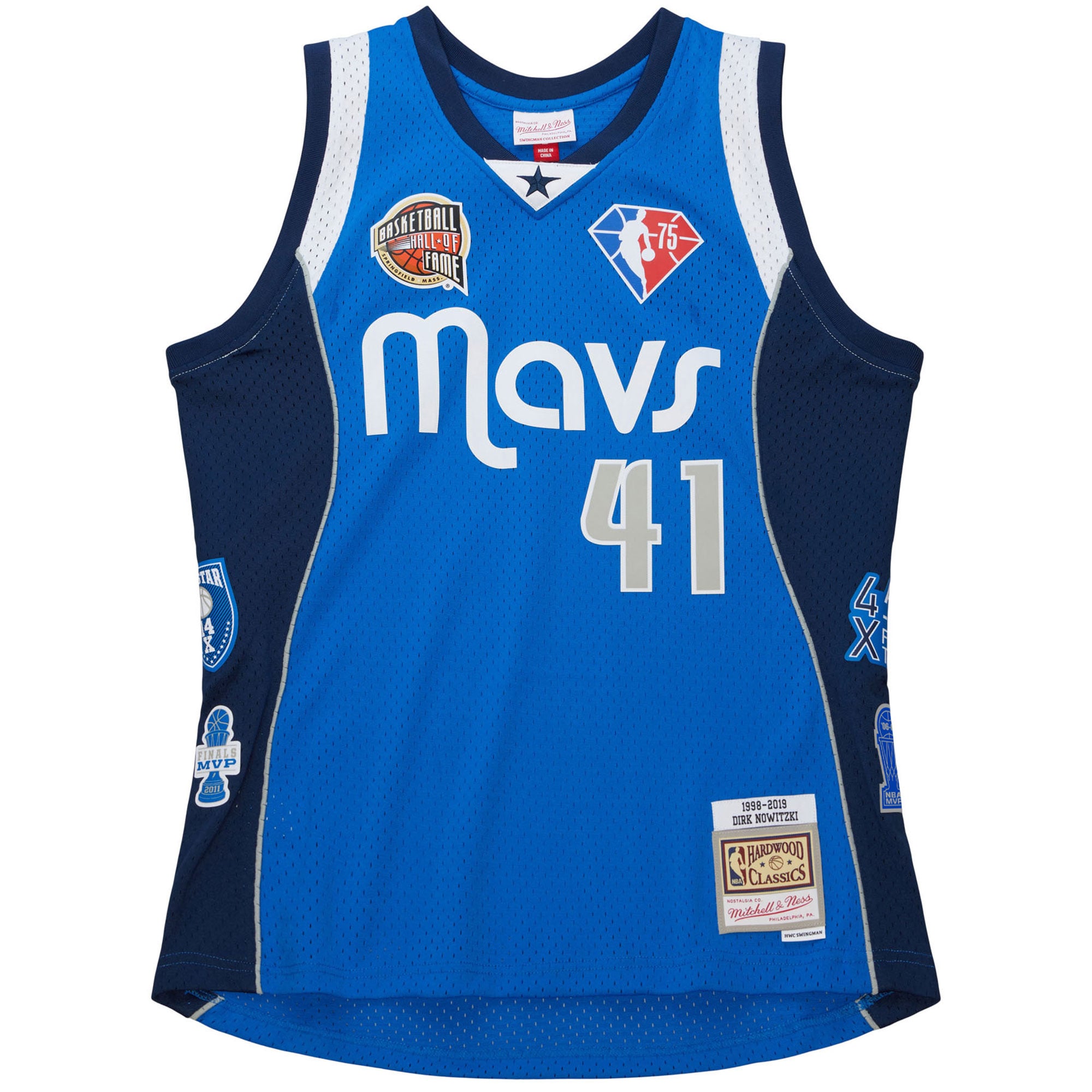 Alternative view of Dirk Nowitzki Dallas Mavericks Mitchell & Ness Unisex Hall Of Fame Class Of 2023 Throwback Swingman Jersey - Blue