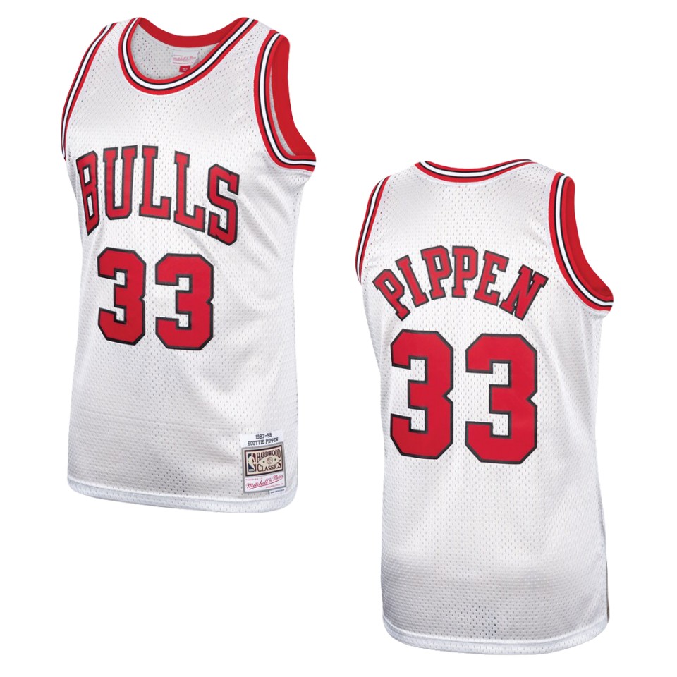 Men's Chicago Bulls #33 Scottie Pippen Hardwood Classics Swingman Jersey - Platinum