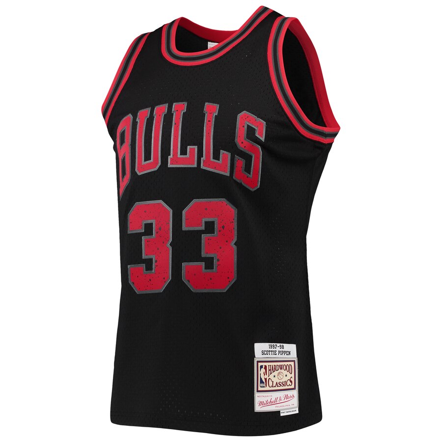 Alternative view of Scottie Pippen Chicago Bulls Mitchell & Ness Rings Collection Swingman Jersey - Black
